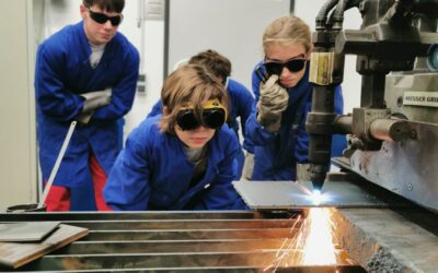 Erfolgreiche Ferienkurse beim zdi-Zentrum BeST – Begeisterung für MINT pur!